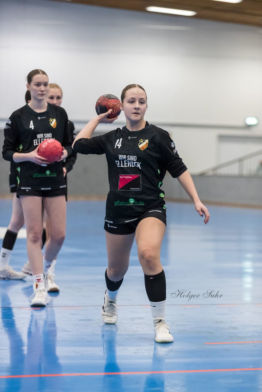 Bild 126 - wBJ TSV Ellerbek - TSV Uetersen : Ergebnis: 15:10
